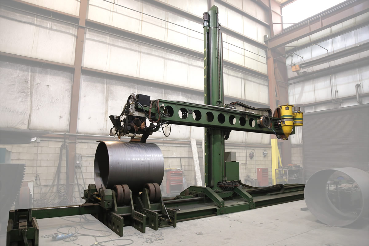 Heavy Duty Column and Boom Manipulator System designed for welding large parts using processes such as Submerged Arc Welding